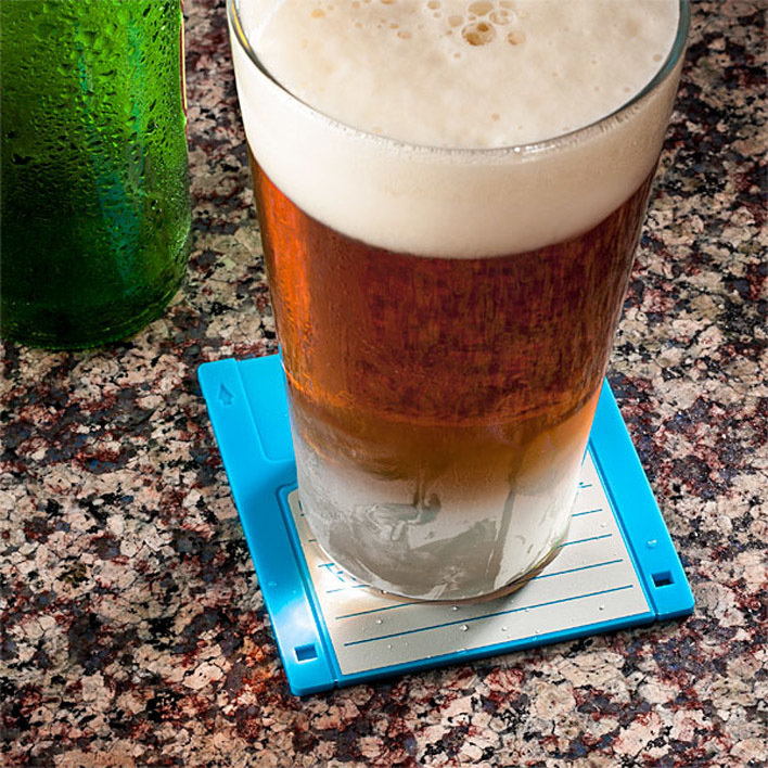 Фотография: Аксессуары в стиле Современный, Кухня и столовая, Интерьер комнат, Тема месяца – фото на INMYROOM