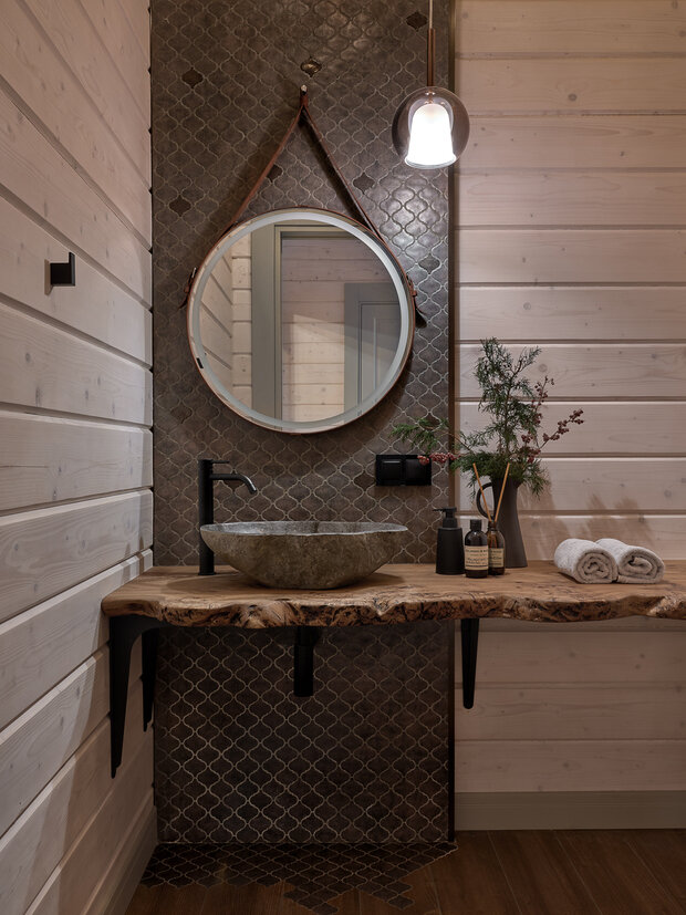 Фотография: Ванная в стиле Прованс и Кантри, Эклектика, Дом, Проект недели, Дом и дача, Московская область, Ирина Васильева, 4 и больше, Более 90 метров, Александра Лепина, студия SVETLITSA – фото на INMYROOM