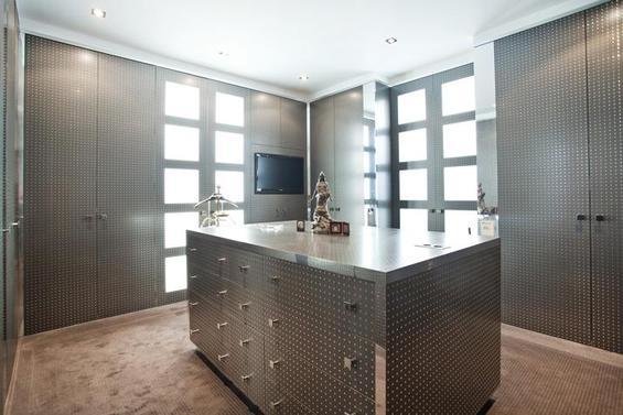 Фотография: Гардеробная в стиле Современный, Хай-тек, Квартира, Дома и квартиры, Париж, Moscow Sotheby's International Realty – фото на INMYROOM