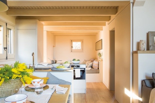 Фотография: Кухня и столовая в стиле Эко, Дом, Испания, Дача, Бежевый, Дом и дача, 4 и больше, Более 90 метров – фото на INMYROOM