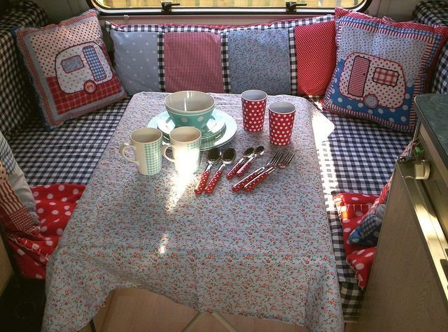 Фотография: Кухня и столовая в стиле Прованс и Кантри, Современный, Декор интерьера, DIY – фото на INMYROOM Фотография: Кухня и столовая в стиле Прованс и Кантри, Современный, Декор интерьера, DIY – фото на INMYROOM