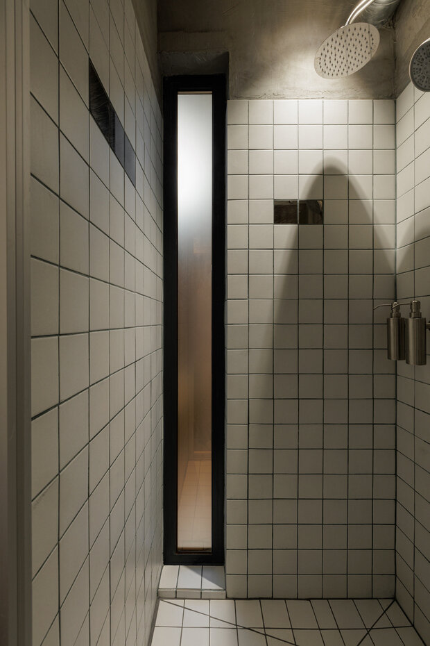 Фотография: Ванная в стиле Лофт, Современный, Малогабаритная квартира, Квартира, Студия, Проект дня, Сочи, Монолитный дом, до 40 метров, минимализм с элементами современного дизайна – фото на INMYROOM