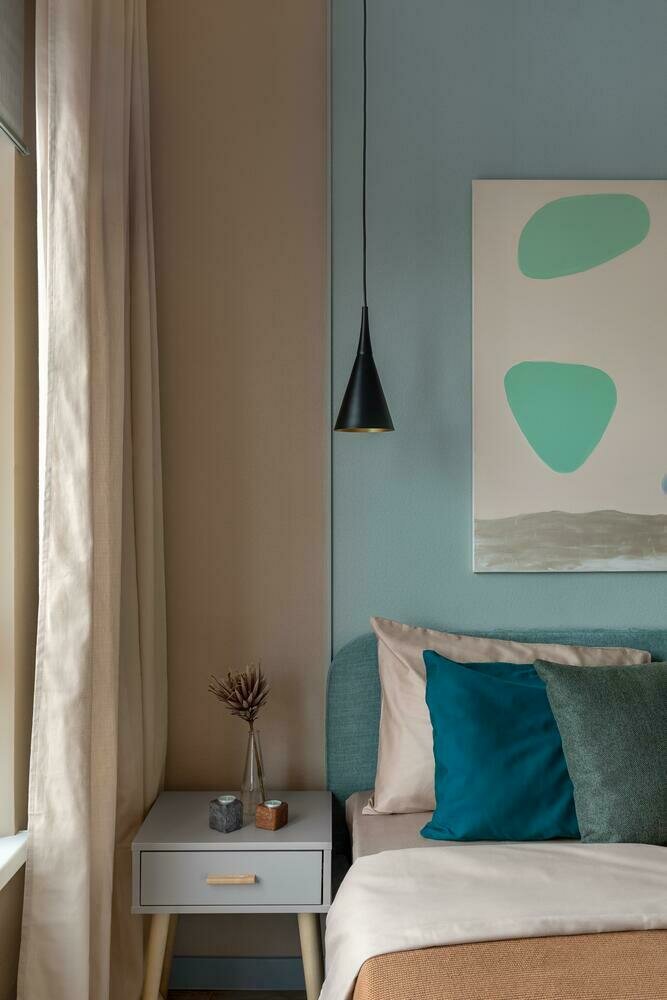 Фотография: Спальня в стиле Современный, Квартира, Проект недели, Москва, Монолитный дом, 2 комнаты, до 40 метров, CHE.Homedesign, Дарья Дубинкина – фото на INMYROOM