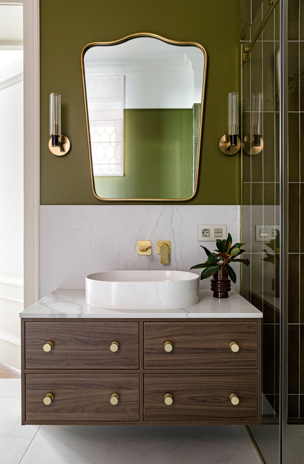 Фотография: Ванная в стиле Классический, Современный, Дом, Проект дня, Дом и дача, Краснодар, Кирпичный дом, 4 и больше, Более 90 метров, Татьяна Черкашина – фото на INMYROOM