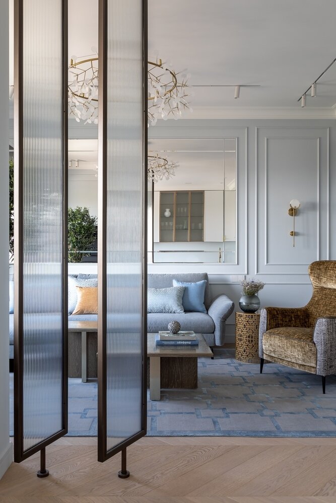 Фотография: Гостиная в стиле Классический, Современный, Квартира, Проект недели, Москва, 3 комнаты, Более 90 метров, Алена Чмелева, Art Concept – фото на INMYROOM