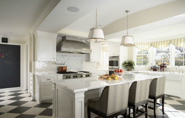 Фотография: Кухня и столовая в стиле , Интерьер комнат, Цвет в интерьере, Белый – фото на INMYROOM Фотография: Кухня и столовая в стиле , Интерьер комнат, Цвет в интерьере, Белый – фото на INMYROOM