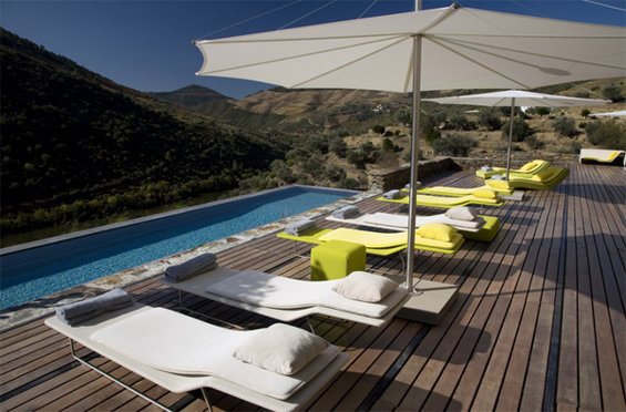 Фотография: Терраса в стиле Минимализм, Эко, Дома и квартиры, Городские места, Отель, Бассейн – фото на INMYROOM