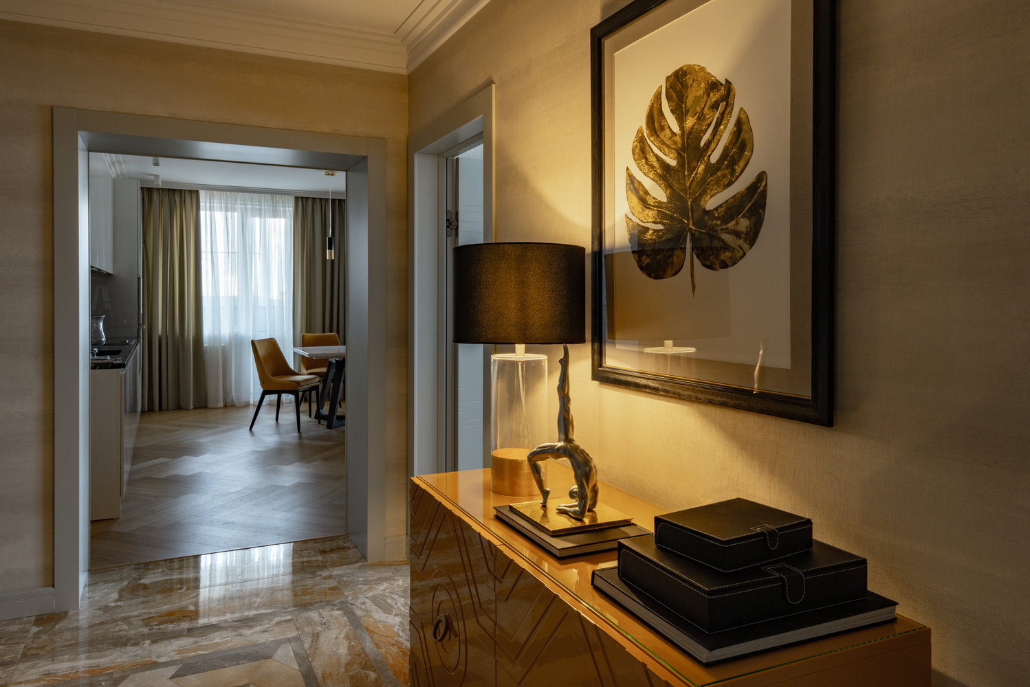 Фотография: Прихожая в стиле Современный, Квартира, Проект недели, Бежевый, Оранжевый, Челябинск, 4 и больше, Более 90 метров, Юлия Сафонова – фото на INMYROOM Фотография: Прихожая в стиле Современный, Квартира, Проект недели, Бежевый, Оранжевый, Челябинск, 4 и больше, Более 90 метров, Юлия Сафонова – фото на INMYROOM