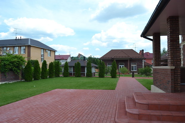 Фото из портфолио Фасад дома в Подмосковье – фотографии дизайна интерьеров на INMYROOM