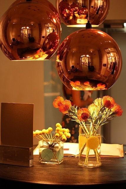 Фотография: Декор в стиле Современный, Гостиная, Интерьер комнат, Мебель и свет, Диван, Потолок – фото на INMYROOM