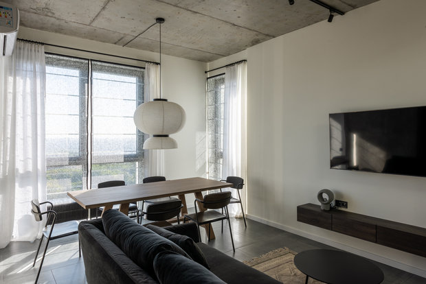 Фотография: Гостиная в стиле Лофт, Минимализм, Современный, Квартира, Проект дня, Киев, PLANiUM, 4 и больше, Более 90 метров – фото на INMYROOM