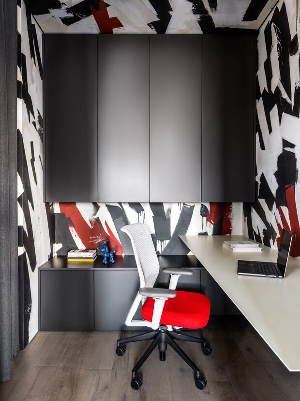 Фотография: Кабинет в стиле Современный, Квартира, Проект дня, Монолитный дом, 2 комнаты, 60-90 метров, ЖК «Spires», Карен Карапетян, Анна Прохорова – фото на INMYROOM