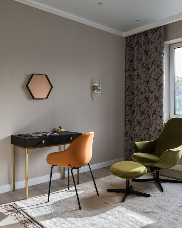 Фотография: Кабинет в стиле Современный, Классический, Дом, Проект дня, Дом и дача, Калининград, Блочный дом, 3 комнаты, Более 90 метров, Юлия Саутнер – фото на INMYROOM