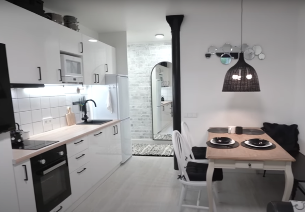 Фотография: Кухня и столовая в стиле Скандинавский, Современный, Минимализм, Винтажный, Советы, кухня в хрущевке, Хрущевка, удобная кухня, интерьер хрущевке – фото на INMYROOM