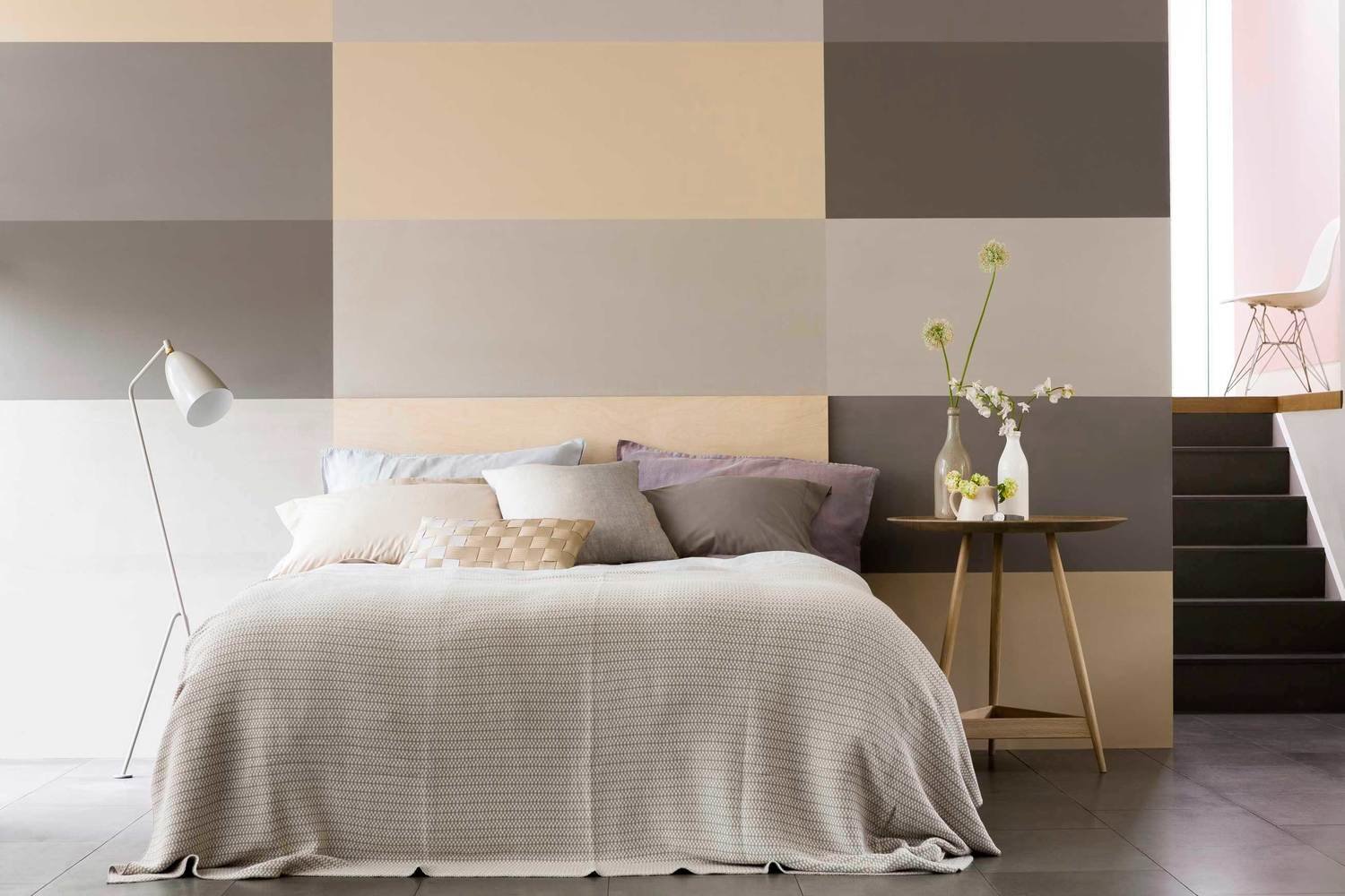 Фотография: Спальня в стиле Современный, Декор интерьера, Дизайн интерьера, Цвет в интерьере, Советы, Dulux, Серый – фото на INMYROOM