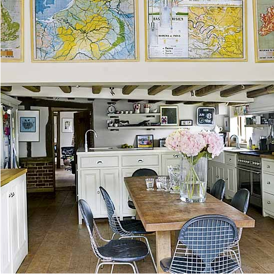 Фотография: Кухня и столовая в стиле Прованс и Кантри, Интерьер комнат, Цвет в интерьере, Белый – фото на INMYROOM