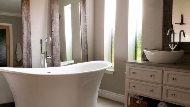 Фотография: Ванная в стиле Прованс и Кантри, DIY, Дом, Цвет в интерьере, Дома и квартиры, Белый – фото на INMYROOM