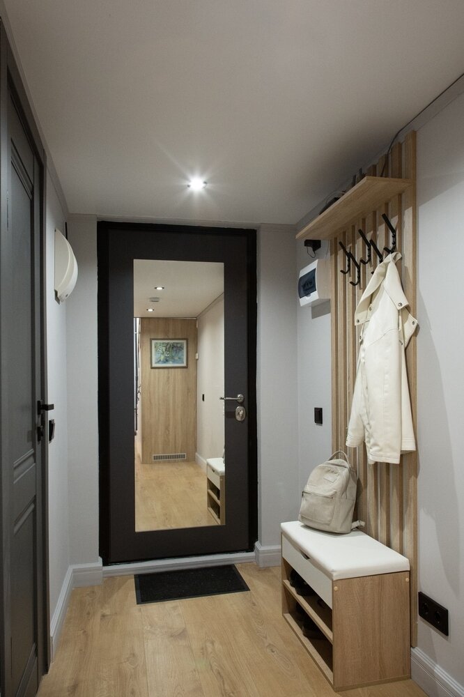 Фотография: Прихожая в стиле Современный, Минимализм, Малогабаритная квартира, Квартира, Проект недели, Москва, 2 комнаты, до 40 метров, Кристина Тевосян – фото на INMYROOM Фотография: Прихожая в стиле Современный, Минимализм, Малогабаритная квартира, Квартира, Проект недели, Москва, 2 комнаты, до 40 метров, Кристина Тевосян – фото на INMYROOM