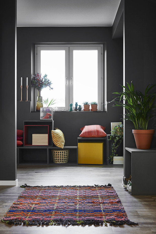 Фото из портфолио "Социальный дом": Трехкомнатная квартира в трех версиях – фотографии дизайна интерьеров на INMYROOM