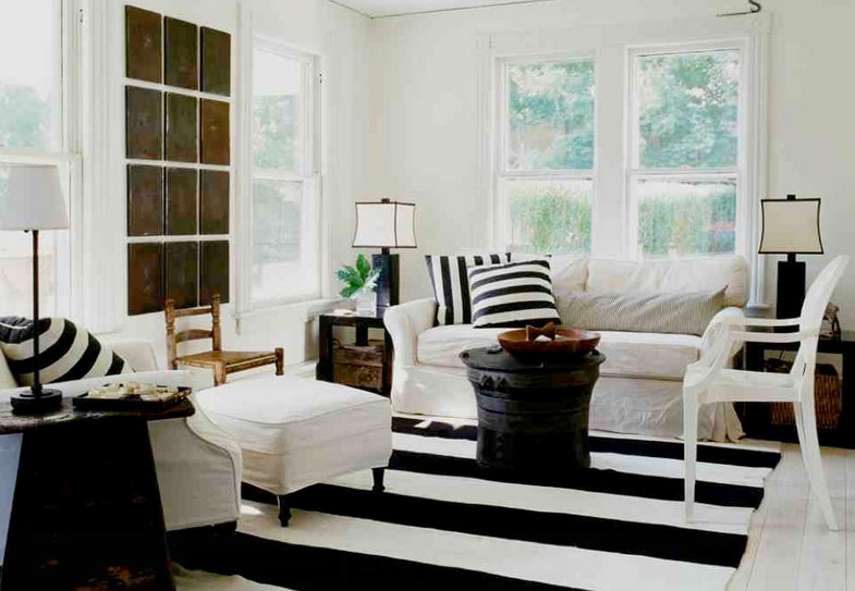 Фотография: Гостиная в стиле , Декор интерьера, Малогабаритная квартира, Квартира, Дома и квартиры, Советы, Зеркало – фото на INMYROOM Фотография: Гостиная в стиле , Декор интерьера, Малогабаритная квартира, Квартира, Дома и квартиры, Советы, Зеркало – фото на INMYROOM