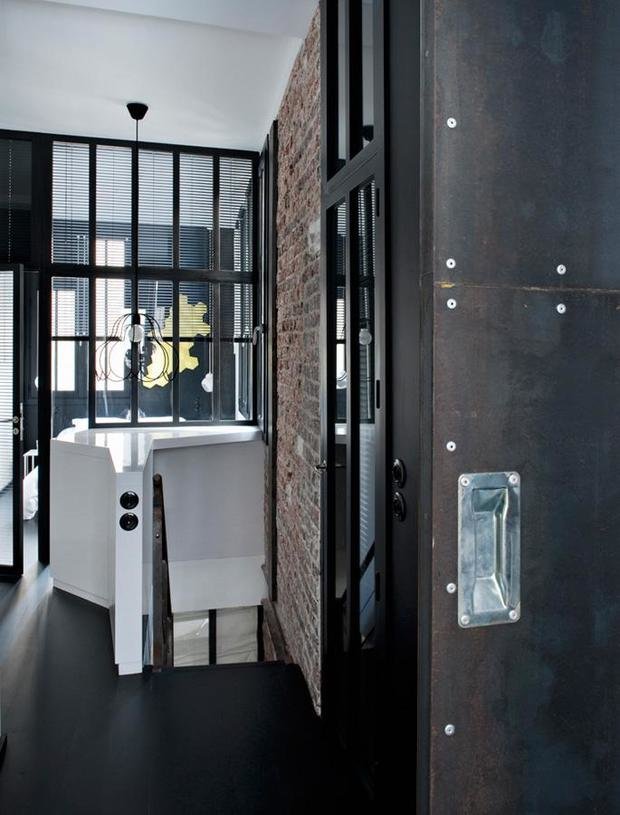 Фото из портфолио Трехцветная гамма из белого, красного и черного – фотографии дизайна интерьеров на INMYROOM