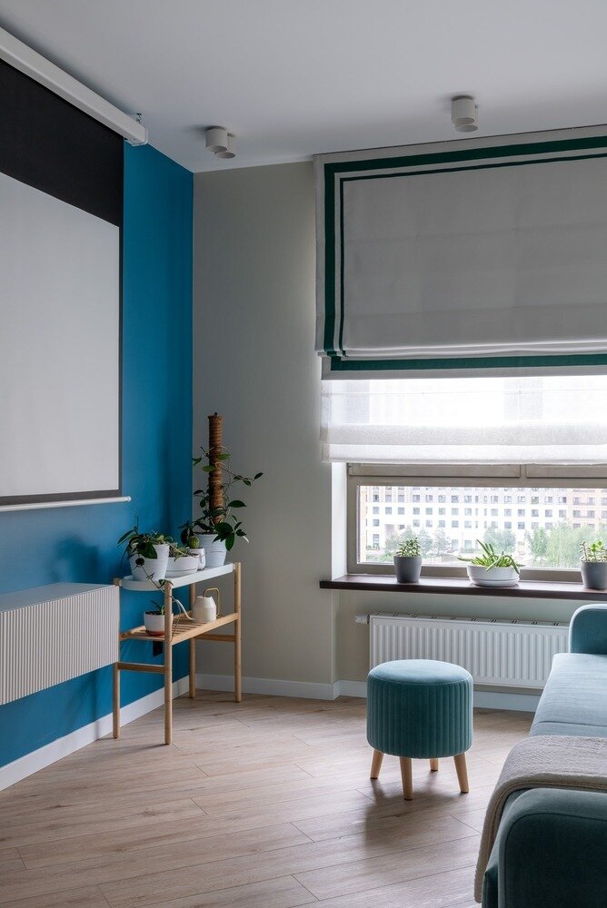 Квартира изначально была получена заказчиками со стяжкой пола, а перепад между стяжкой, входной дверью и общим коридором был очень незначительным. И выбор пал на кварцвиниловые полы. Превосходная эксплуатация, легкость монтажа, красивый вид. Под зоной кухни — кварцвинил под цвет бетона. Квартира изначально была получена заказчиками со стяжкой пола, а перепад между стяжкой, входной дверью и общим коридором был очень незначительным. И выбор пал на кварцвиниловые полы. Превосходная эксплуатация, легкость монтажа, красивый вид. Под зоной кухни — кварцвинил под цвет бетона.