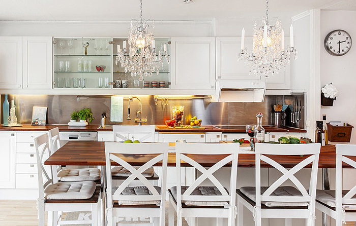 Фотография: Кухня и столовая в стиле Скандинавский, Интерьер комнат, Цвет в интерьере, Белый, Проект недели – фото на INMYROOM