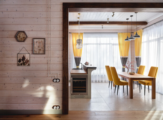 Фотография: Кухня и столовая в стиле Прованс и Кантри, Современный, Дом, Проект недели, Дом и дача, Московская область, Ирина Васильева, 4 и больше, Более 90 метров, Александра Лепина, студия SVETLITSA – фото на INMYROOM