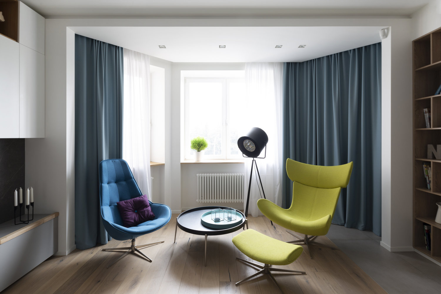 Фотография: Гостиная в стиле Современный, Квартира, Проект недели, Москва, Монолитный дом, 4 и больше, Более 90 метров, Zeworkroomstudio – фото на INMYROOM Фотография: Гостиная в стиле Современный, Квартира, Проект недели, Москва, Монолитный дом, 4 и больше, Более 90 метров, Zeworkroomstudio – фото на INMYROOM