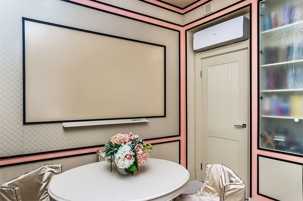 Фотография: Гостиная в стиле Прованс и Кантри, Кабинет, Интерьер комнат – фото на INMYROOM Фотография: Гостиная в стиле Прованс и Кантри, Кабинет, Интерьер комнат – фото на INMYROOM