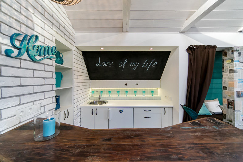 Фотография: Кухня и столовая в стиле Прованс и Кантри, Лофт, Скандинавский, Современный, Интерьер комнат, Дача, Дачный ответ, Мансарда – фото на INMYROOM Фотография: Кухня и столовая в стиле Прованс и Кантри, Лофт, Скандинавский, Современный, Интерьер комнат, Дача, Дачный ответ, Мансарда – фото на INMYROOM