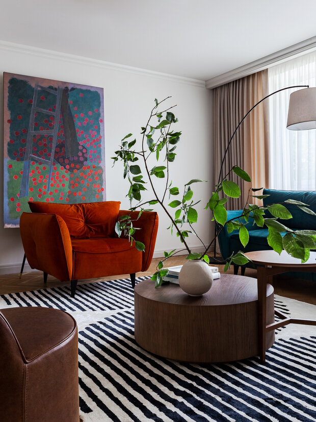 Фотография: Гостиная в стиле Современный, Квартира, Проект дня, Минск, Кирпичный дом, 3 комнаты, современная классика с элементами арт-деко, Алеся Вусевич – фото на INMYROOM