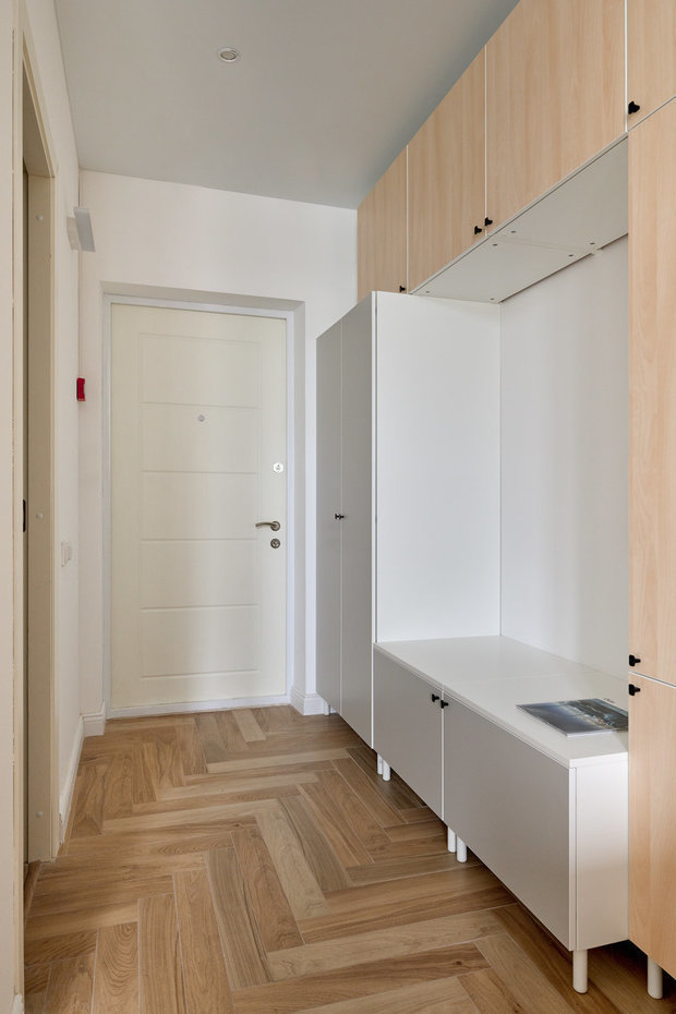 Фотография: Прихожая в стиле Современный, Минимализм, Советы, #каксэкономить – фото на INMYROOM