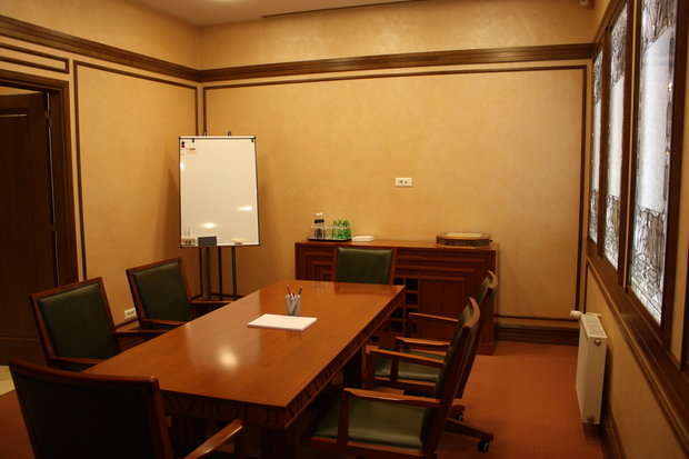 Фото из портфолио Офис – фотографии дизайна интерьеров на INMYROOM