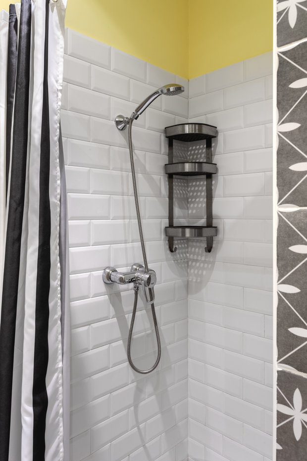 Фотография: Ванная в стиле Скандинавский, Современный, Малогабаритная квартира, Квартира, Студия, Проект недели, Москва, до 40 метров, Ирина Бебешина – фото на INMYROOM