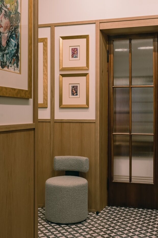 Фотография: Прихожая в стиле Скандинавский, Современный, Винтажный, Квартира, Проект недели, Москва, Кирпичный дом, 4 и больше, Более 90 метров, Мария Онучина, Иван Миняев – фото на INMYROOM