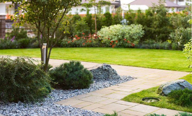 Фотография: Ландшафт в стиле , Советы, садовая дорожка, как обустроить дачный участок, Derevo Park, Дорожки в саду – фото на INMYROOM