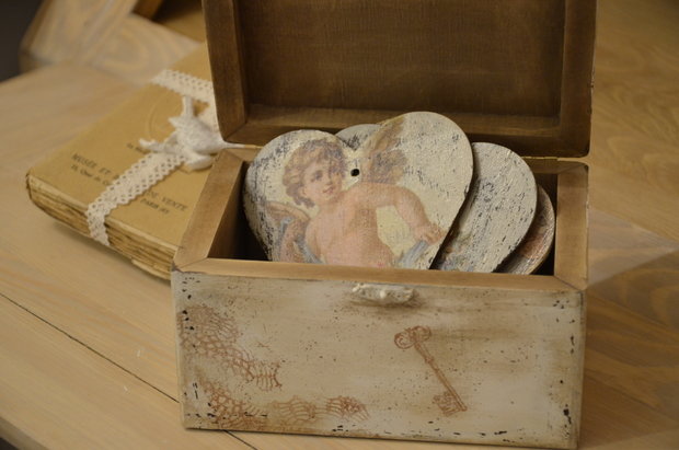 Фото из портфолио Декупаж в стиле прованс, шебби-шик и винтаж – фотографии дизайна интерьеров на INMYROOM