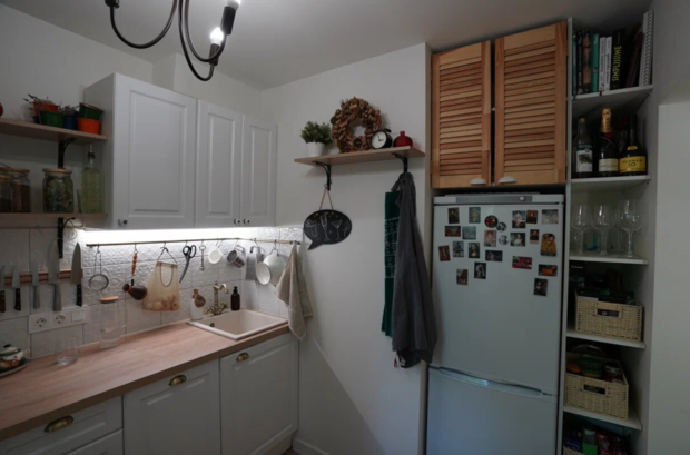 Фотография: Кухня и столовая в стиле Скандинавский, Ремонт на практике, ремонт хрущевки, Хрущевка, 40-60 метров, интерьер хрущевки – фото на INMYROOM