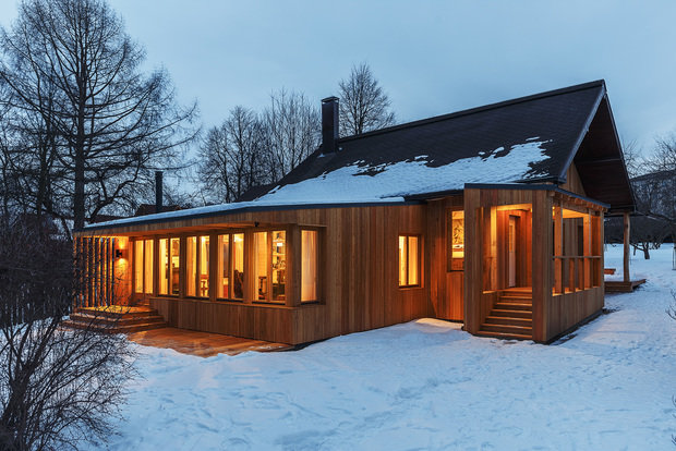 Фотография:  в стиле , Эклектика, Дом, Проект недели, Дача, Дом и дача, как оформить деревянный дом, Таруса, Калужская область, Алексей Дунаев, Марианна Запольская, ПРОЕКТ905, перестройка дачи, пристройки к даче – фото на INMYROOM