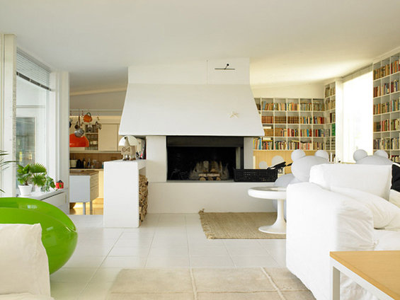 Фотография: Гостиная в стиле Скандинавский, Современный, Дом, Дома и квартиры – фото на INMYROOM