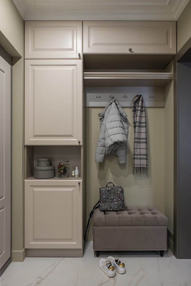Фотография: Прихожая в стиле Классический, Советы, как оформить прихожую, удобная прихожая – фото на INMYROOM