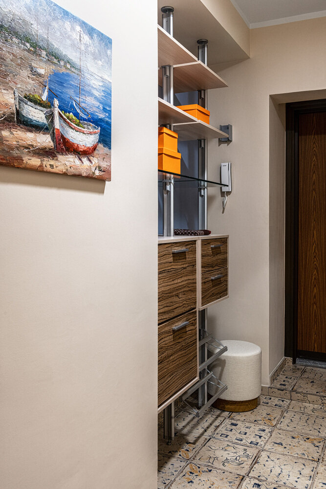 Фотография: Прихожая в стиле Современный, Эклектика, Квартира, Проект недели, Москва, Кирпичный дом, 2 комнаты, 60-90 метров, Петр Григораш – фото на INMYROOM Фотография: Прихожая в стиле Современный, Эклектика, Квартира, Проект недели, Москва, Кирпичный дом, 2 комнаты, 60-90 метров, Петр Григораш – фото на INMYROOM