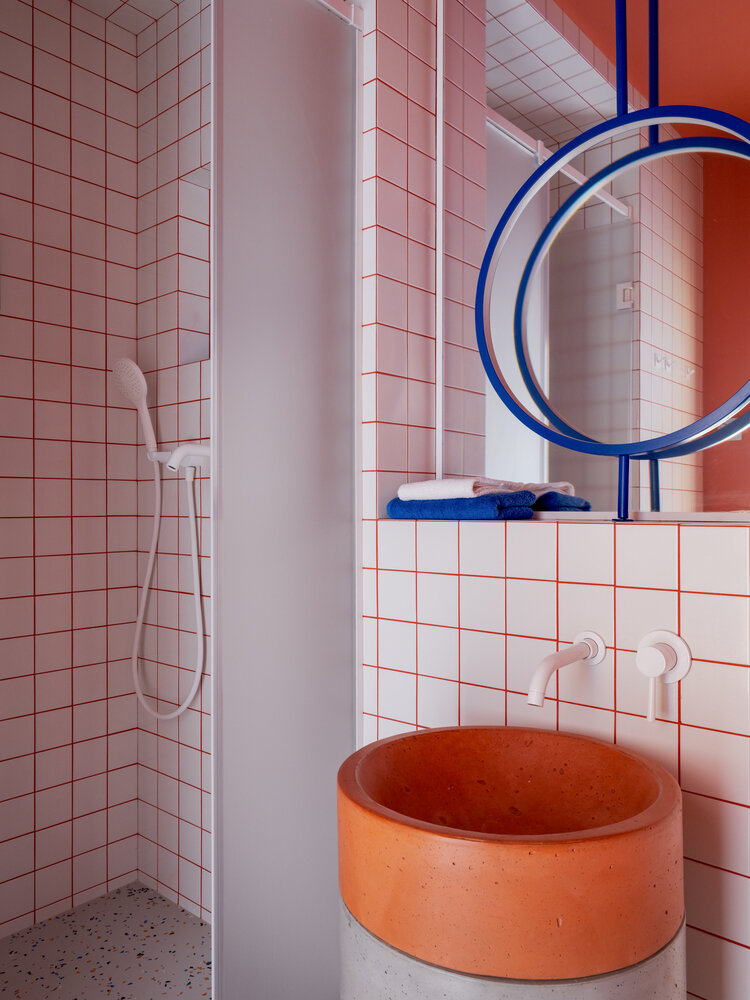 Фотография: Ванная в стиле Лофт, Малогабаритная квартира, Квартира, Студия, Проект недели, Ростов-на-Дону, до 40 метров, Юрий Луценко – фото на INMYROOM Фотография: Ванная в стиле Лофт, Малогабаритная квартира, Квартира, Студия, Проект недели, Ростов-на-Дону, до 40 метров, Юрий Луценко – фото на INMYROOM