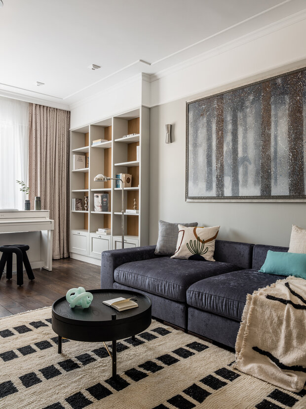 Фотография: Гостиная в стиле Классический, Современный, Эклектика, Квартира, Проект дня, Москва, 4 и больше, Более 90 метров, Татьяна Казанцева – фото на INMYROOM