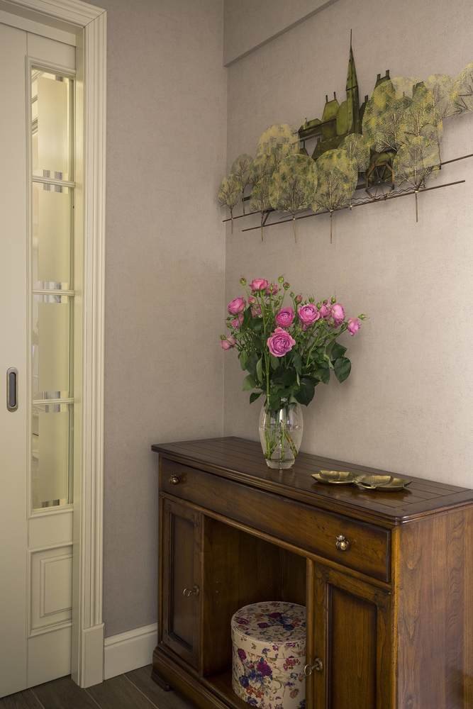 Фотография: Прихожая в стиле Прованс и Кантри, Квартира, Проект недели, Москва, Евгений Кулибаба, Сталинка, 2 комнаты, 60-90 метров, Ирина Киреева, dots&points – фото на INMYROOM Фотография: Прихожая в стиле Прованс и Кантри, Квартира, Проект недели, Москва, Евгений Кулибаба, Сталинка, 2 комнаты, 60-90 метров, Ирина Киреева, dots&points – фото на INMYROOM