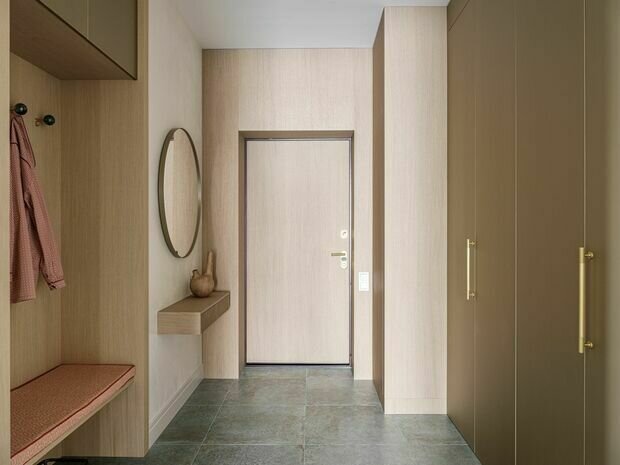 Фотография: Прихожая в стиле Современный, Эклектика, Квартира, Проект дня, 4 и больше, Более 90 метров, Екатерина Митрошина, Анна Оробинская, Наталья Боник – фото на INMYROOM