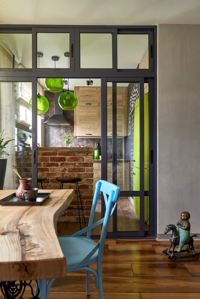 Фотография: Кухня и столовая в стиле Лофт, Квартира, Проект недели, Москва, Оксана Цымбалова, Кирпичный дом, 2 комнаты, 40-60 метров – фото на INMYROOM