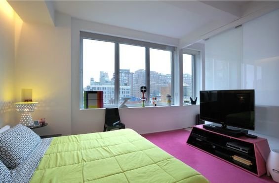 Фотография: Спальня в стиле Минимализм, Лофт, Квартира, Мебель и свет, Дома и квартиры, Карим Рашид – фото на INMYROOM