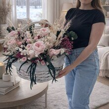 Фото из портфолио Композиции из сухоцветов и стабилизированных цветов – фотографии дизайна интерьеров на INMYROOM